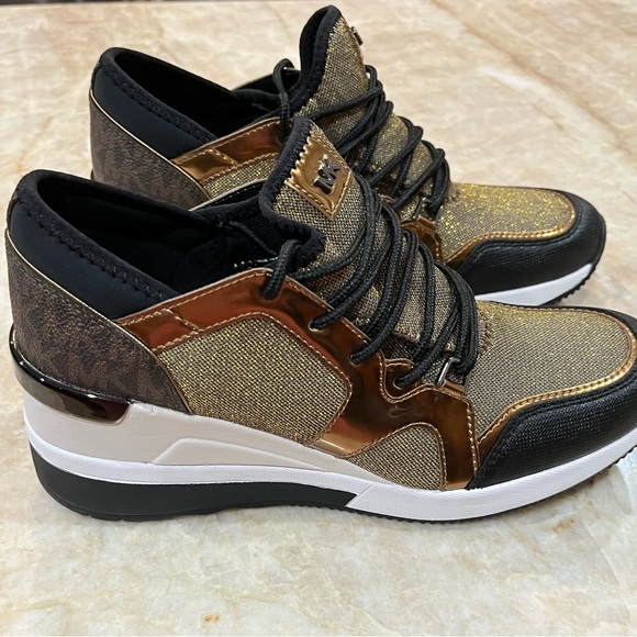 MICHAEL Michael Kors Georgie Metallic Logo Trainer Sneakers. GOLD/BLACK. NEW - Picture 5 of 8